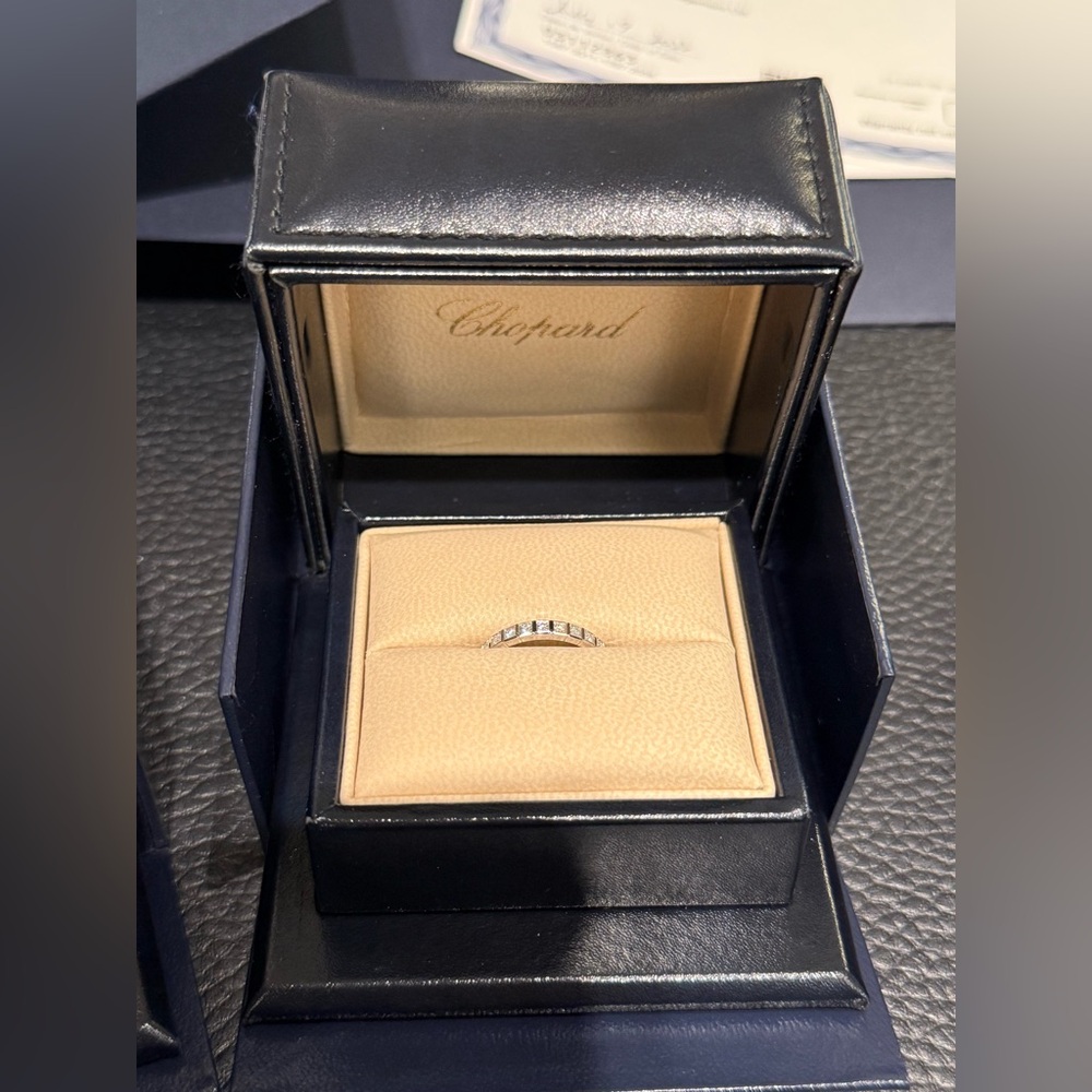 Authentic Chopard Ice Cube full diamond ring in 18K white gold.Women Size 48